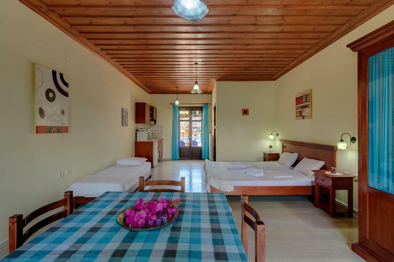 Aparthotel Iliopetra à Douliana Extérieur photo