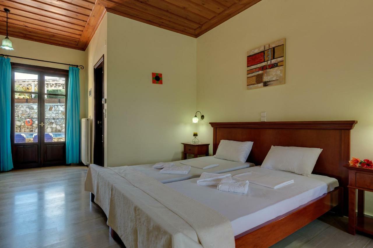 Aparthotel Iliopetra à Douliana Extérieur photo