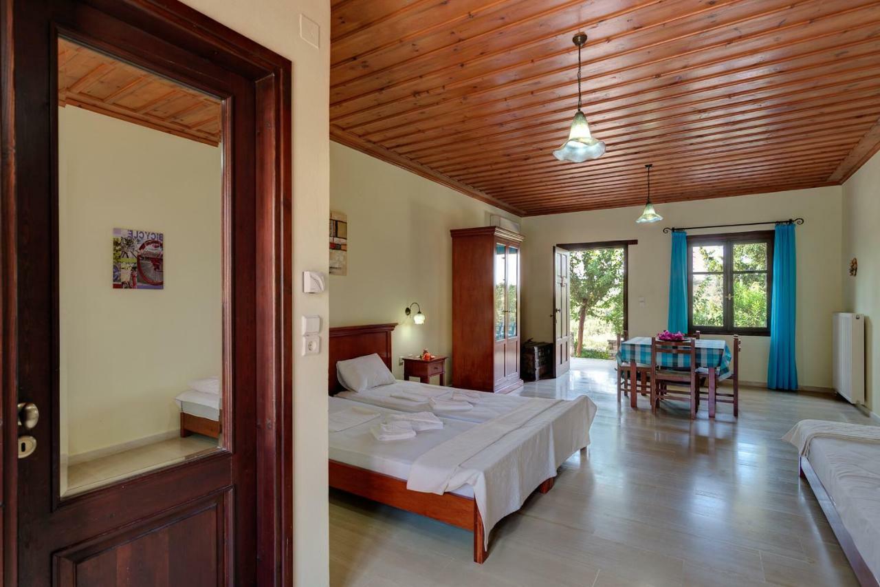 Aparthotel Iliopetra à Douliana Extérieur photo