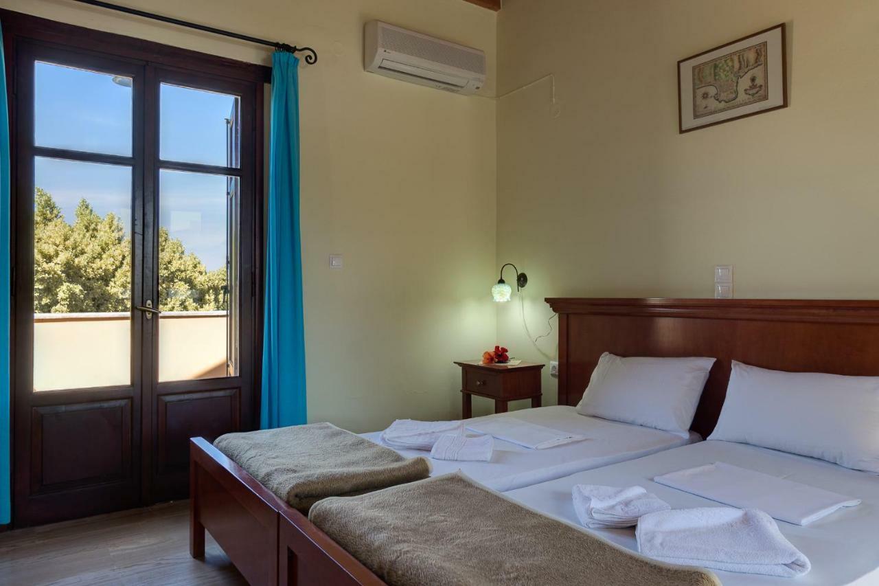 Aparthotel Iliopetra à Douliana Extérieur photo