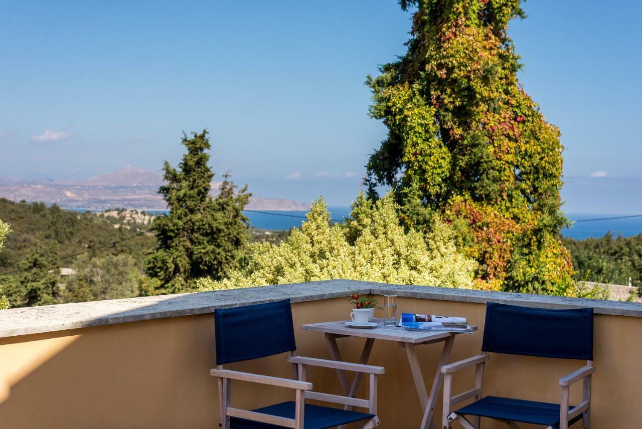 Aparthotel Iliopetra à Douliana Extérieur photo