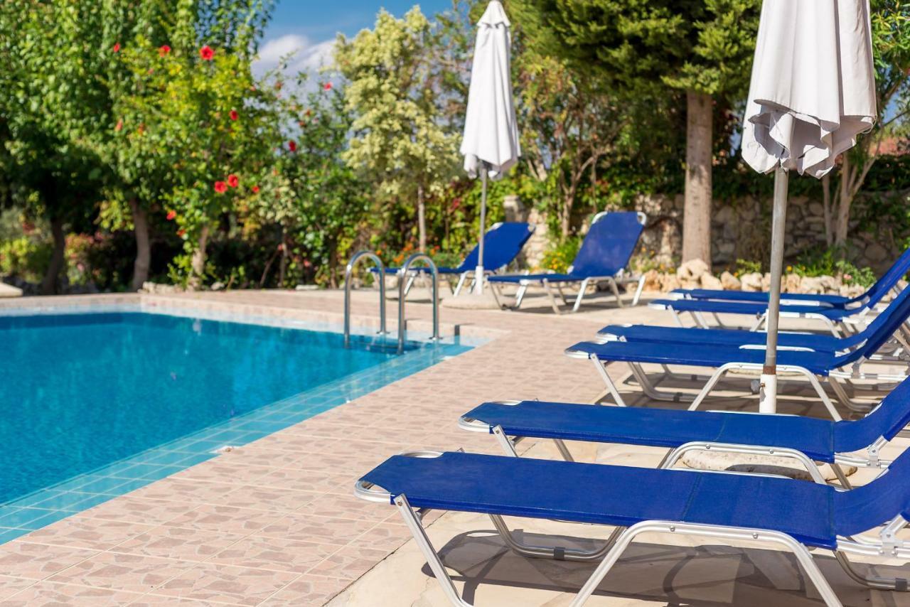 Aparthotel Iliopetra à Douliana Extérieur photo