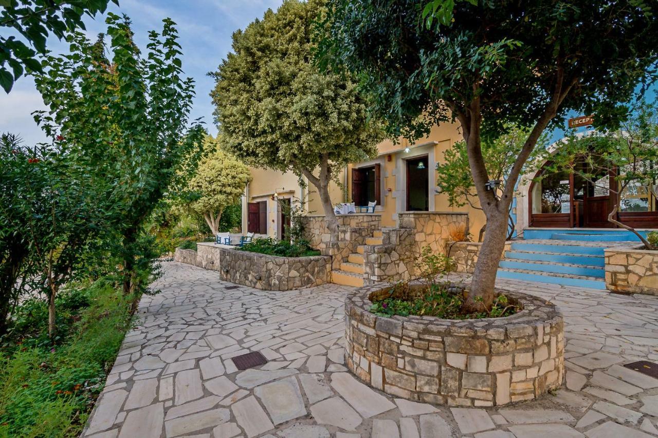 Aparthotel Iliopetra à Douliana Extérieur photo