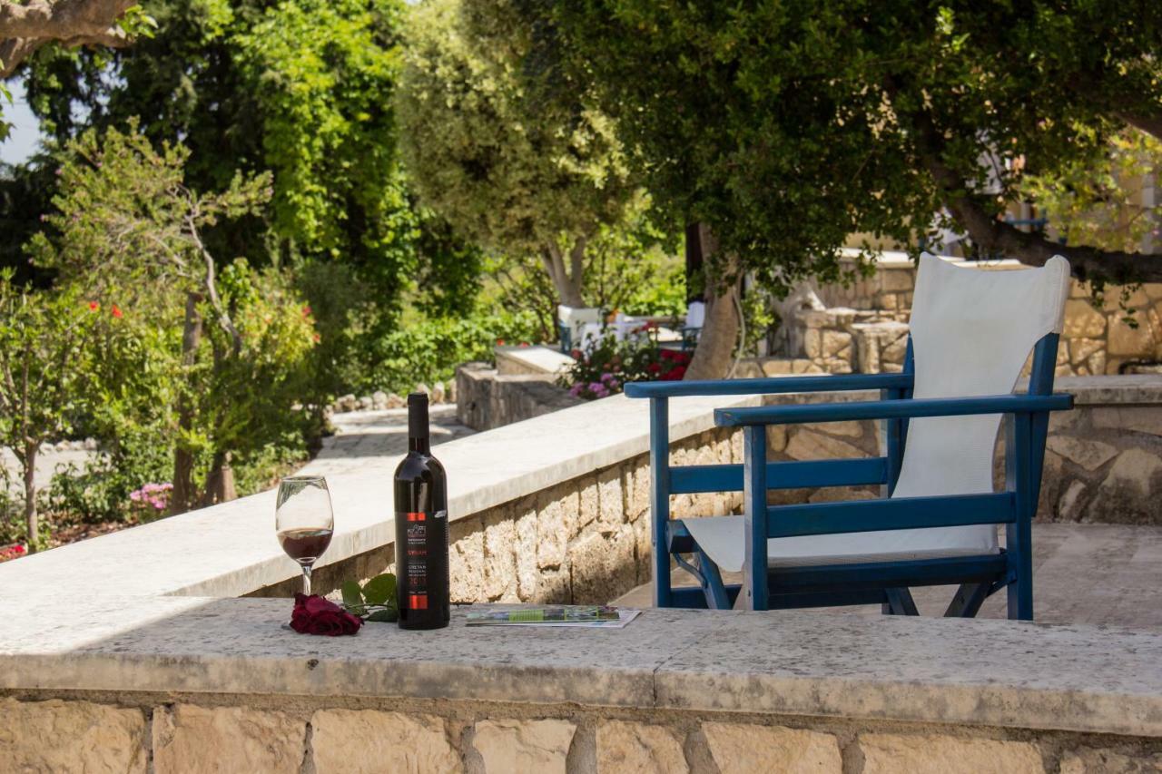 Aparthotel Iliopetra à Douliana Extérieur photo
